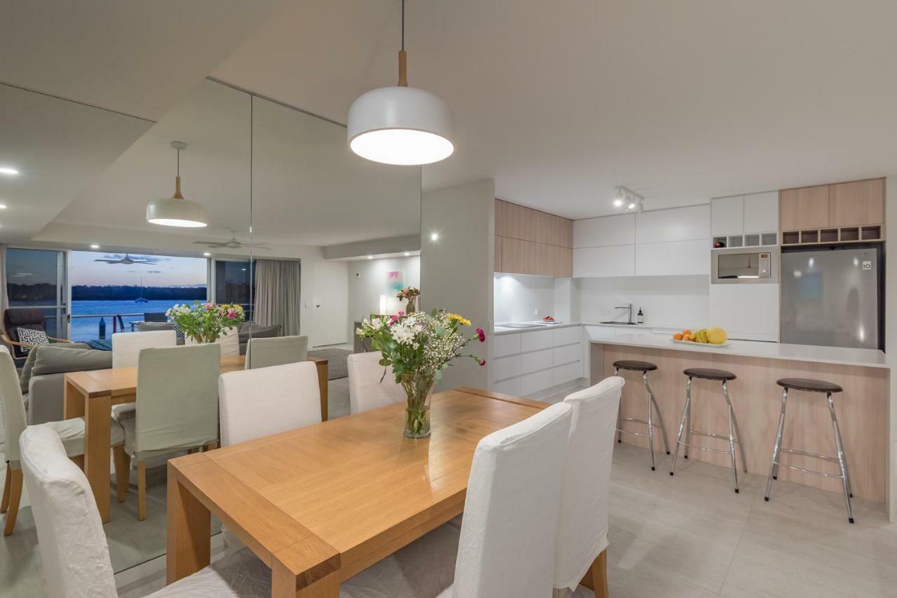 Anchorage - Riverfront Luxury On Gympie Terrace Noosaville Exteriör bild